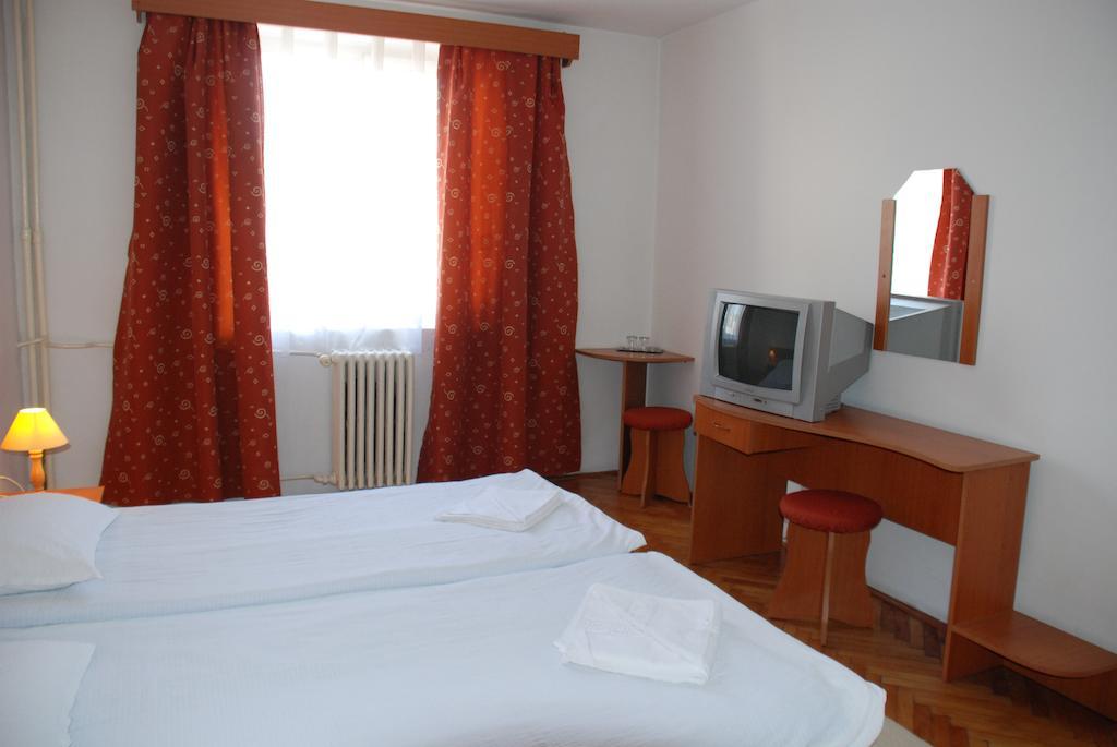 Hotel Merkur Miercurea Ciuc Εξωτερικό φωτογραφία