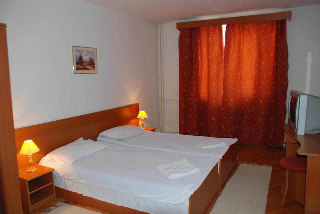 Hotel Merkur Miercurea Ciuc Εξωτερικό φωτογραφία