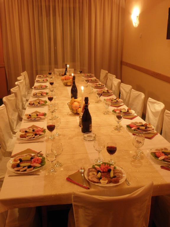 Hotel Merkur Miercurea Ciuc Εξωτερικό φωτογραφία
