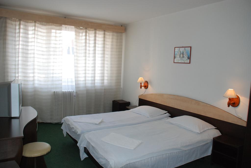 Hotel Merkur Miercurea Ciuc Εξωτερικό φωτογραφία