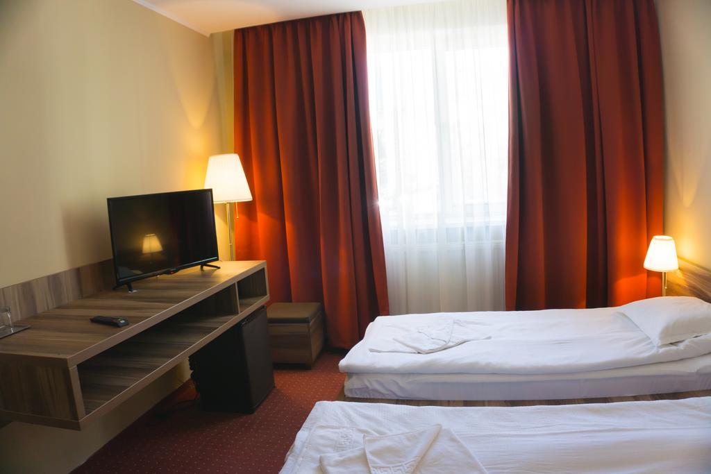 Hotel Merkur Miercurea Ciuc Εξωτερικό φωτογραφία